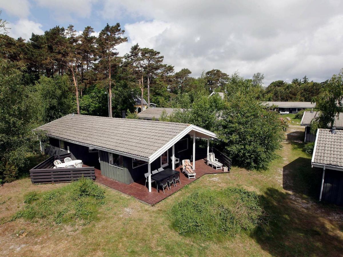 8 Person Holiday Home In Nex Snogebæk Exteriör bild