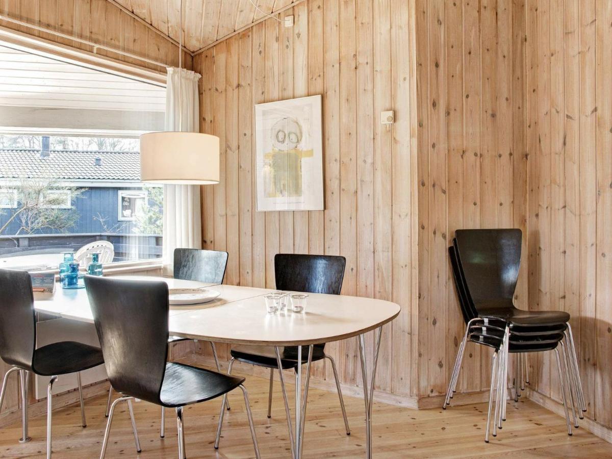 8 Person Holiday Home In Nex Snogebæk Exteriör bild