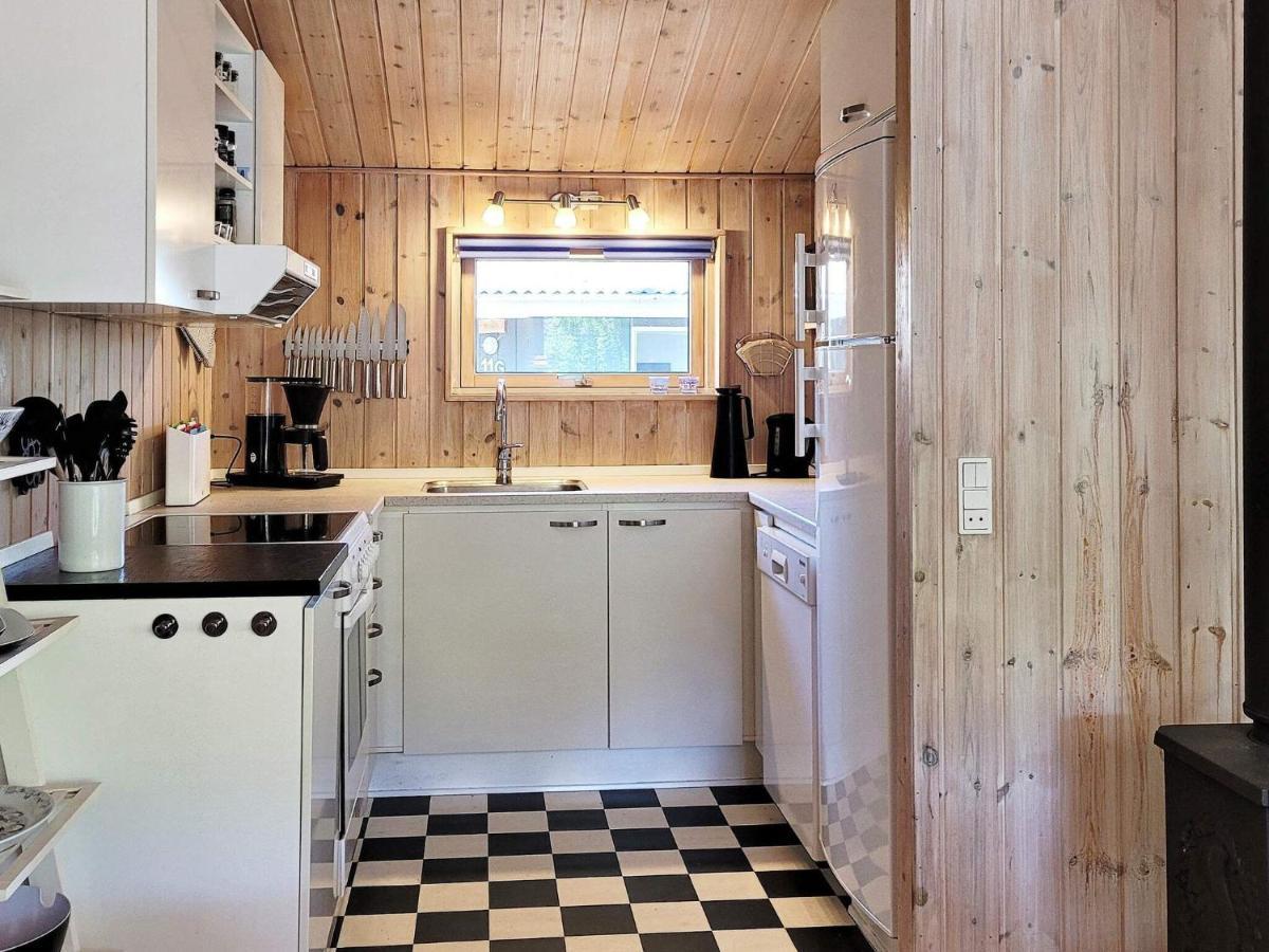 8 Person Holiday Home In Nex Snogebæk Exteriör bild