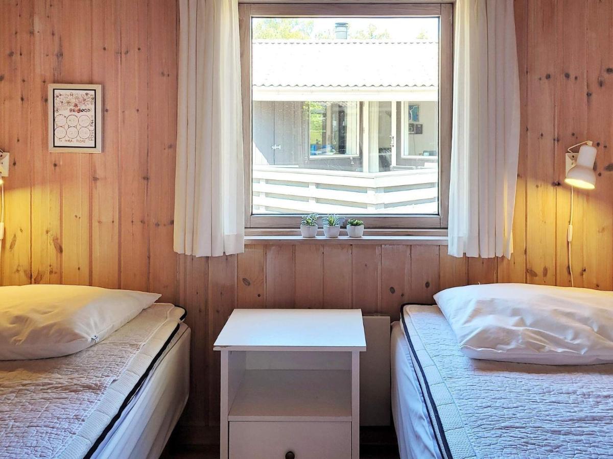 8 Person Holiday Home In Nex Snogebæk Exteriör bild